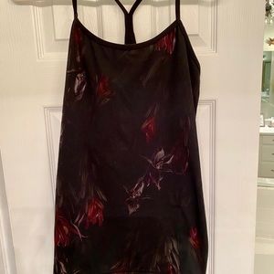 Lululemon workout top